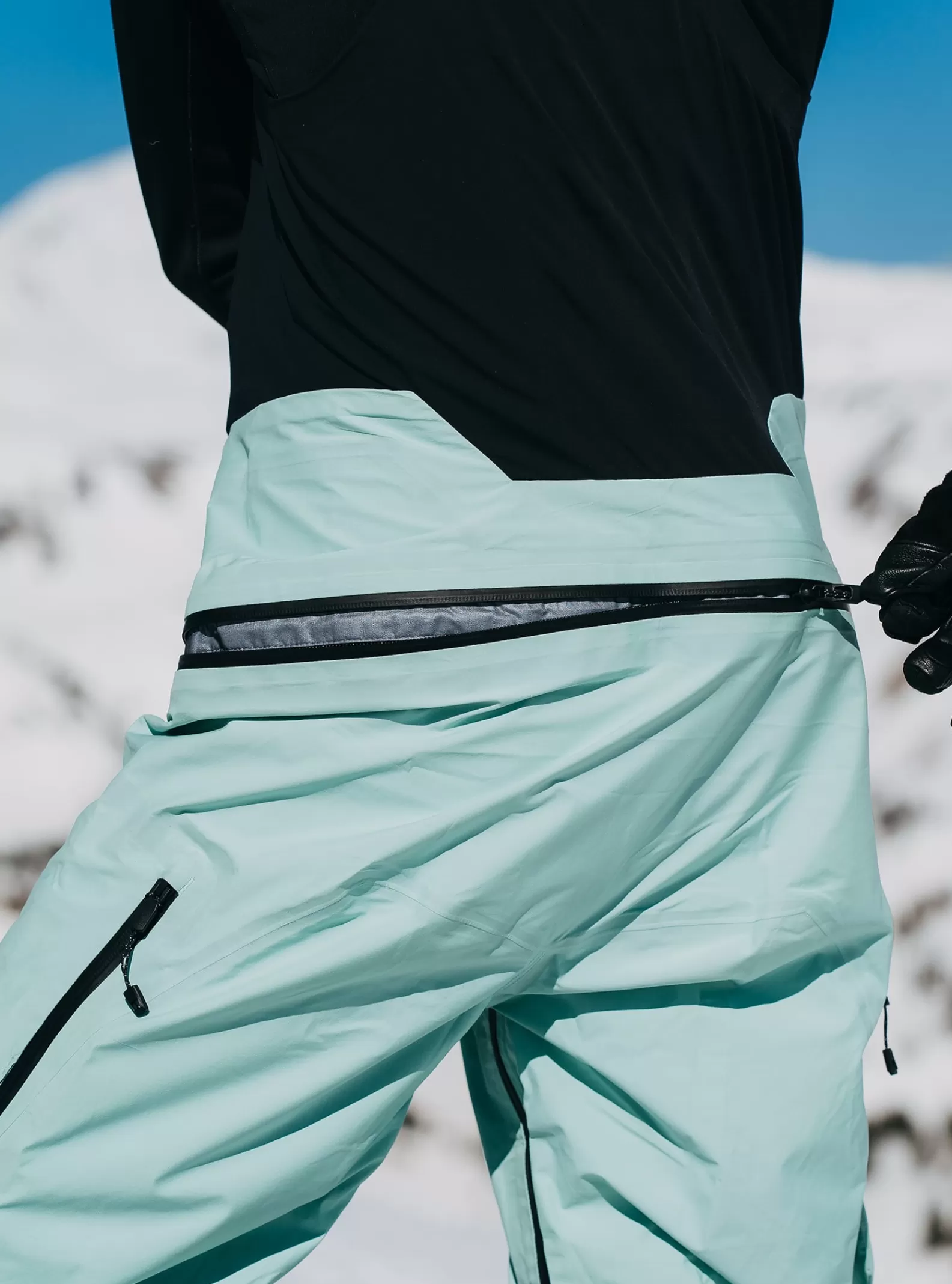 Burton Women's [ak] Kalausi GORE-TEX C-KNIT 3L Bib Pants<Women Snow Pants & Bibs