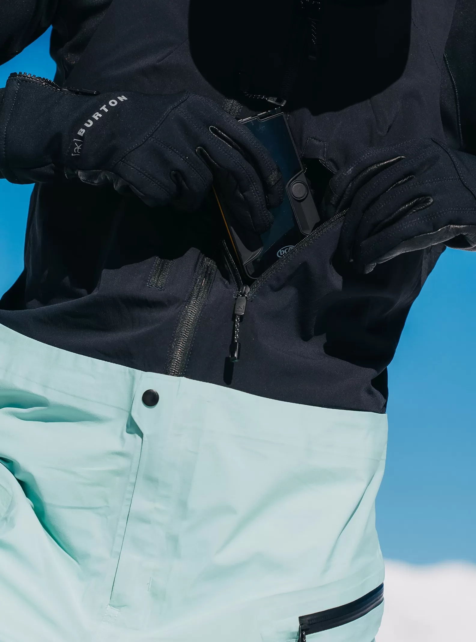 Burton Women's [ak] Kalausi GORE-TEX C-KNIT 3L Bib Pants<Women Snow Pants & Bibs