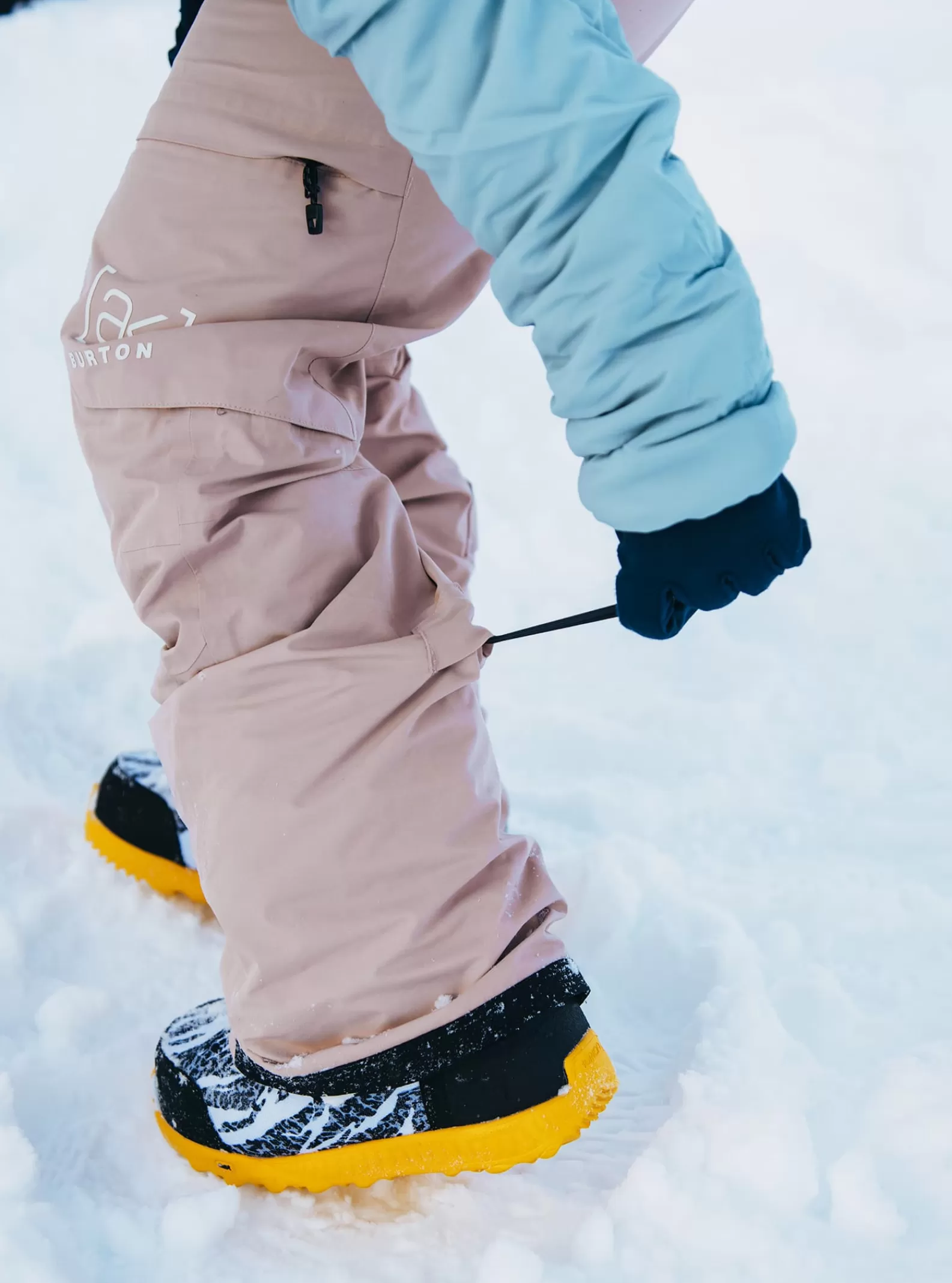 Burton Women's [ak] Summit GORE-TEX 2L Pants (Short)<Women Snow Pants & Bibs